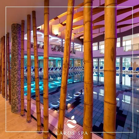 Karos ホテル ザラカロシュ