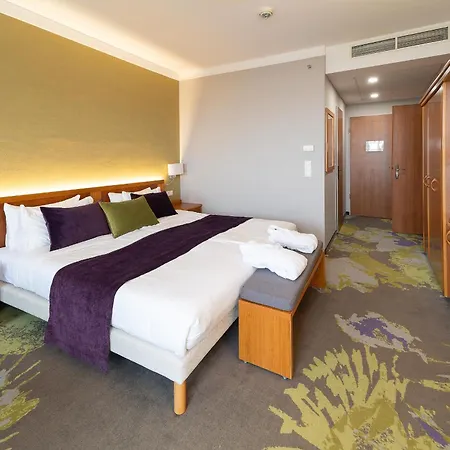 Hotel Karos 4*