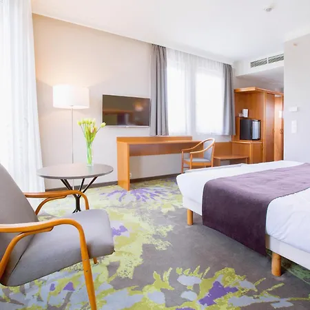 Ξενοδοχείο Karos 4*