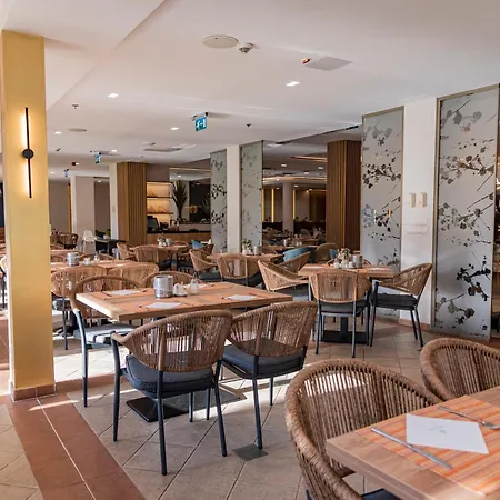 Karos 4* ザラカロシュ