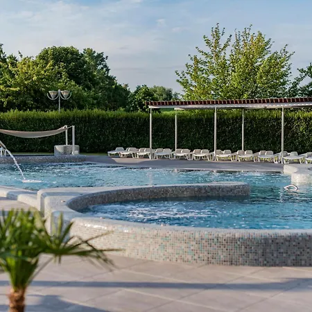 Karos Ξενοδοχείο