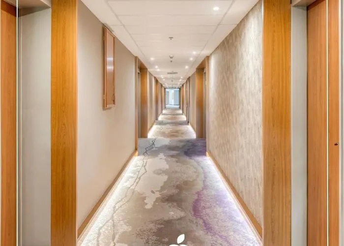 Karos Hotell