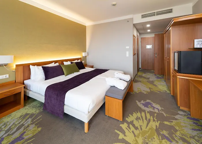 Ξενοδοχείο Karos 4*