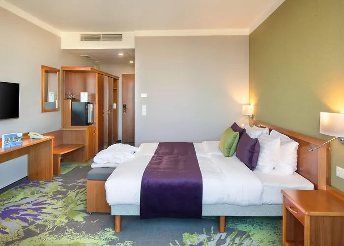 Ξενοδοχείο Karos 4*